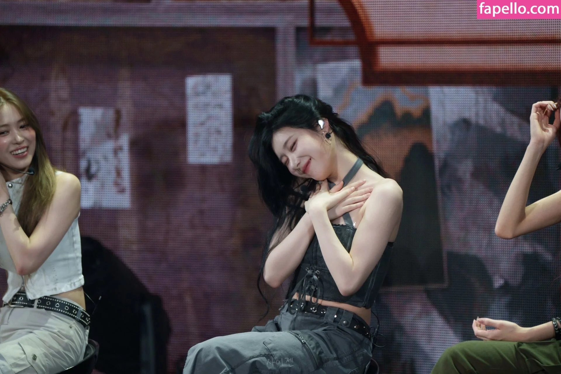 Chaeryeong Onlyfans Photo Gallery 