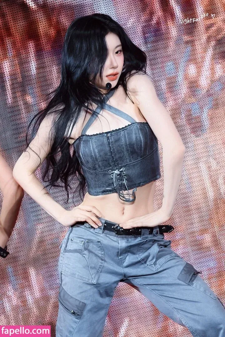 Chaeryeong Onlyfans Photo Gallery 