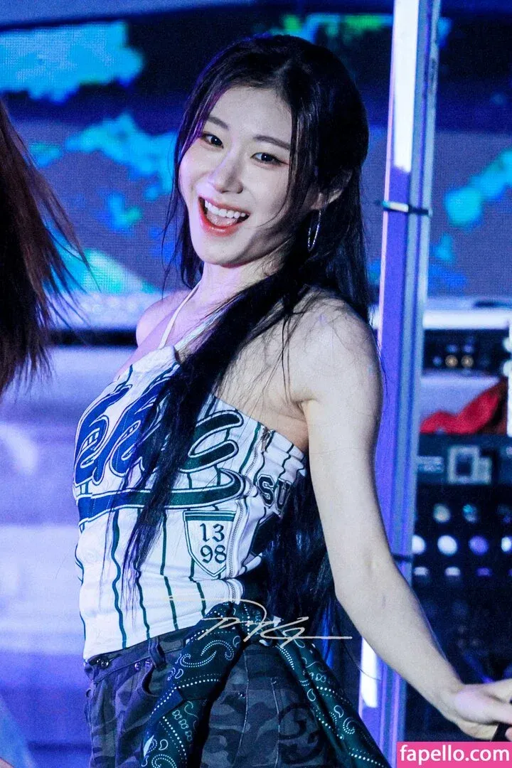 Chaeryeong Onlyfans Photo Gallery 