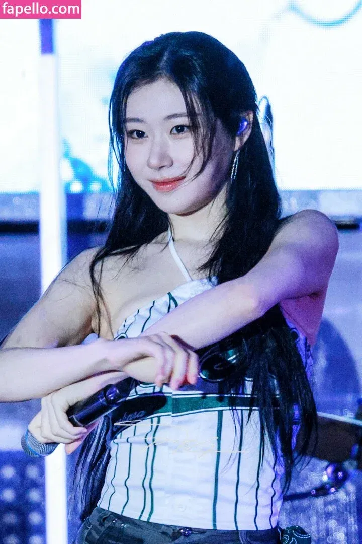Chaeryeong Onlyfans Photo Gallery 