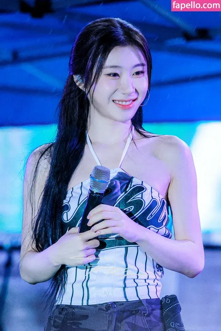 Chaeryeong Onlyfans Photo Gallery 