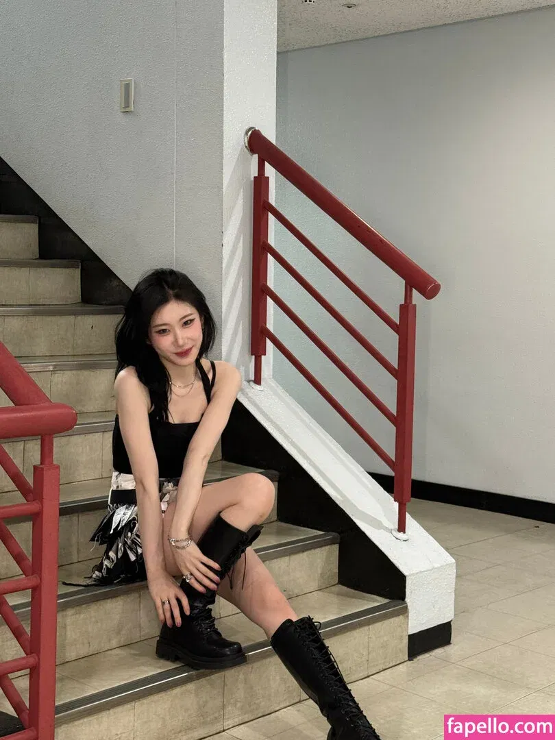 Chaeryeong Onlyfans Photo Gallery 