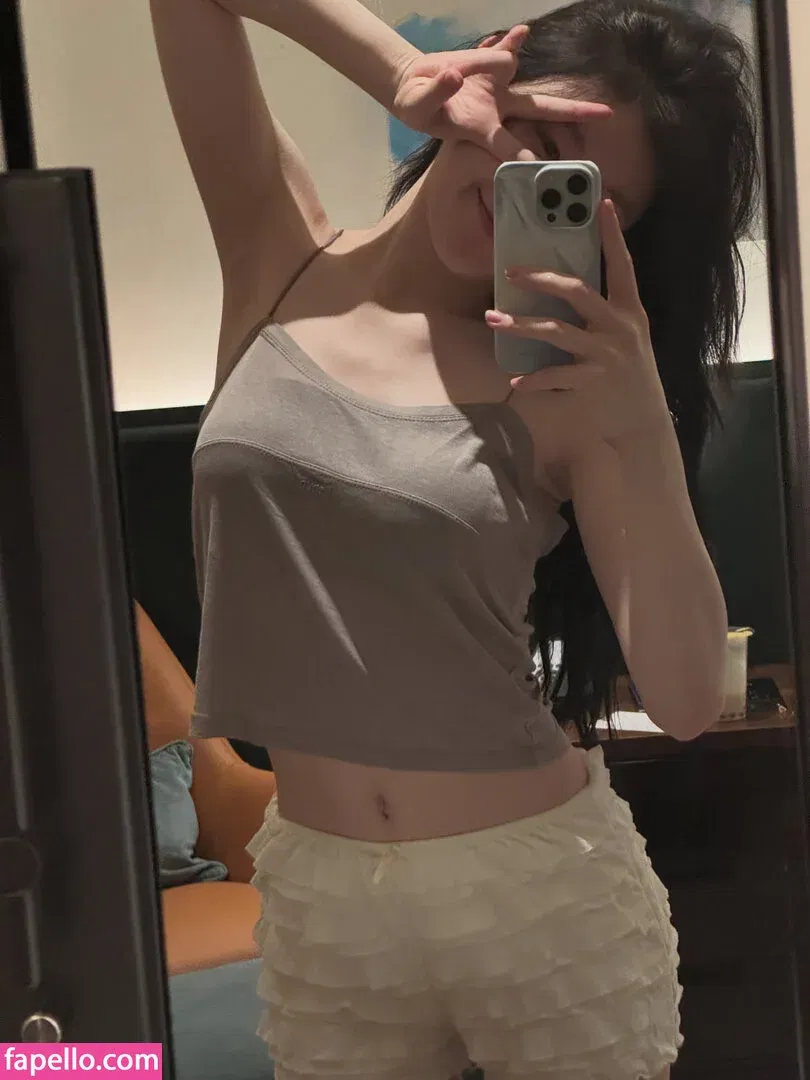 Chaeryeong Onlyfans Photo Gallery 