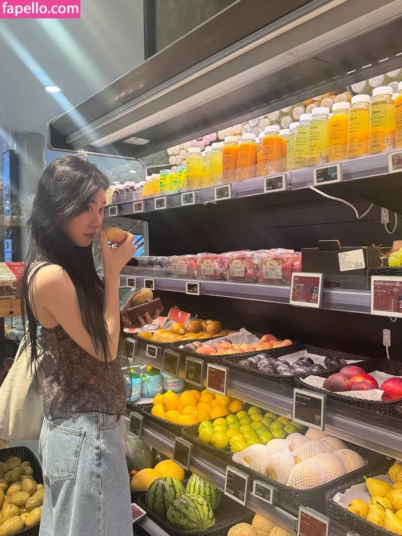 Chaeryeong Onlyfans Photo Gallery 