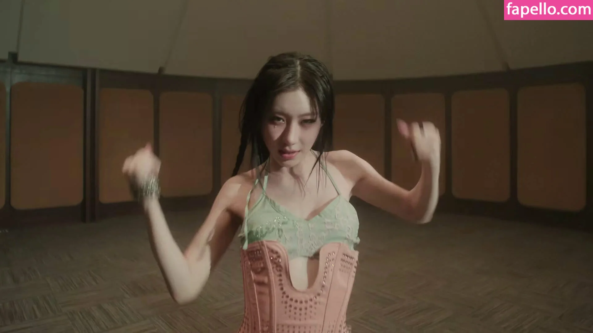 Chaeryeong Onlyfans Photo Gallery 