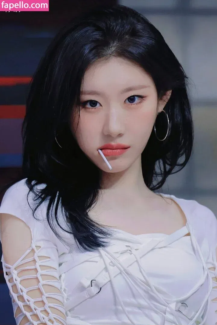 Chaeryeong Onlyfans Photo Gallery 