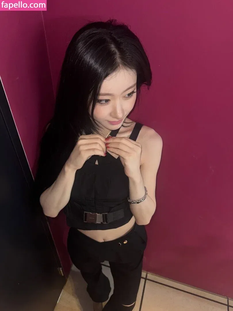 Chaeryeong Onlyfans Photo Gallery 