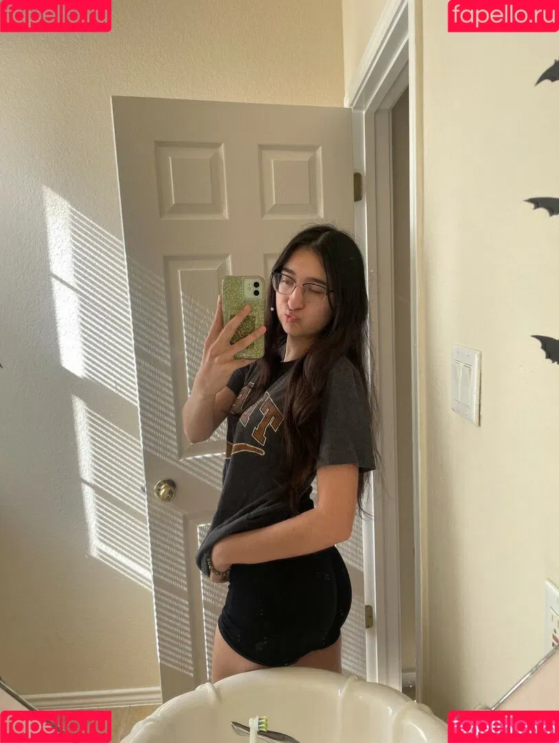 FloriGoAway Onlyfans Photo Gallery 