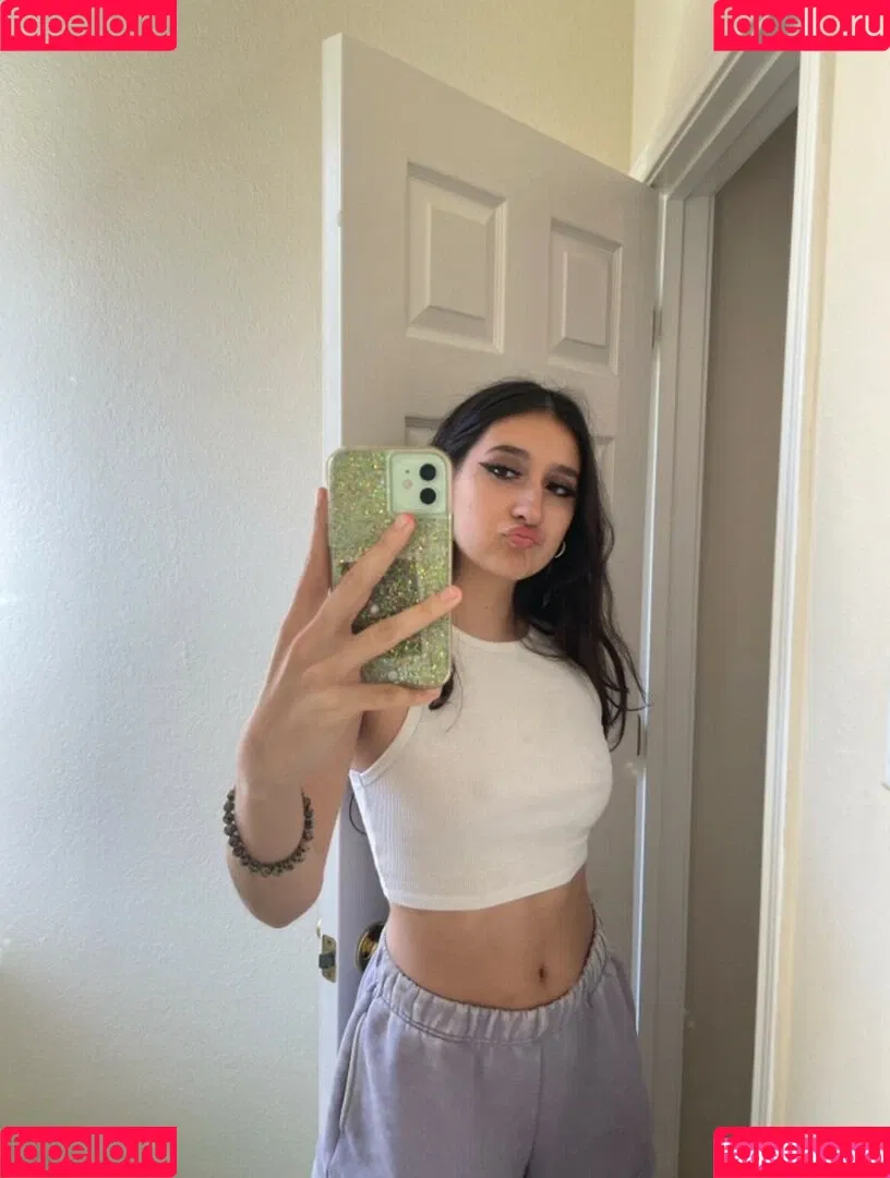 FloriGoAway Onlyfans Photo Gallery 