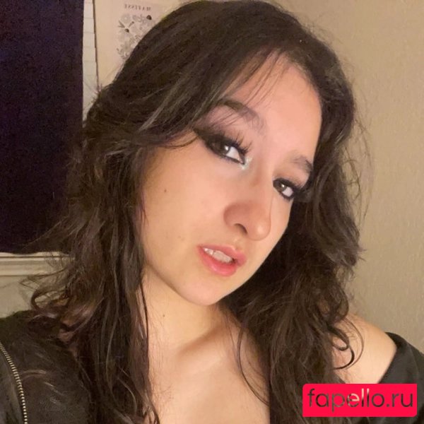 FloriGoAway Nude Onlyfans Photo 4