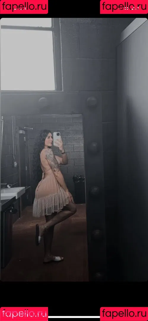 Itzel25_ Onlyfans Photo Gallery 