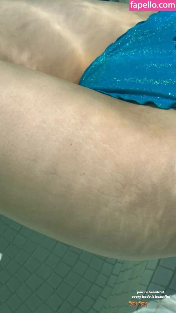 Itzel25_ Onlyfans Photo Gallery 