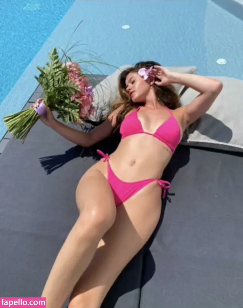 Itzel25_ Onlyfans Photo Gallery 