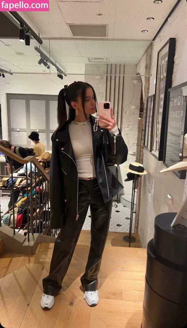 Itzel25_ Onlyfans Photo Gallery 