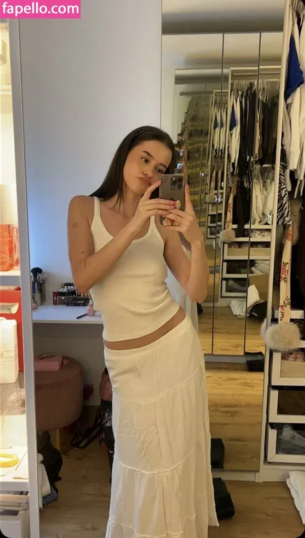 Itzel25_ Onlyfans Photo Gallery 