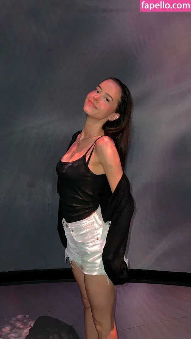 Itzel25_ Onlyfans Photo Gallery 