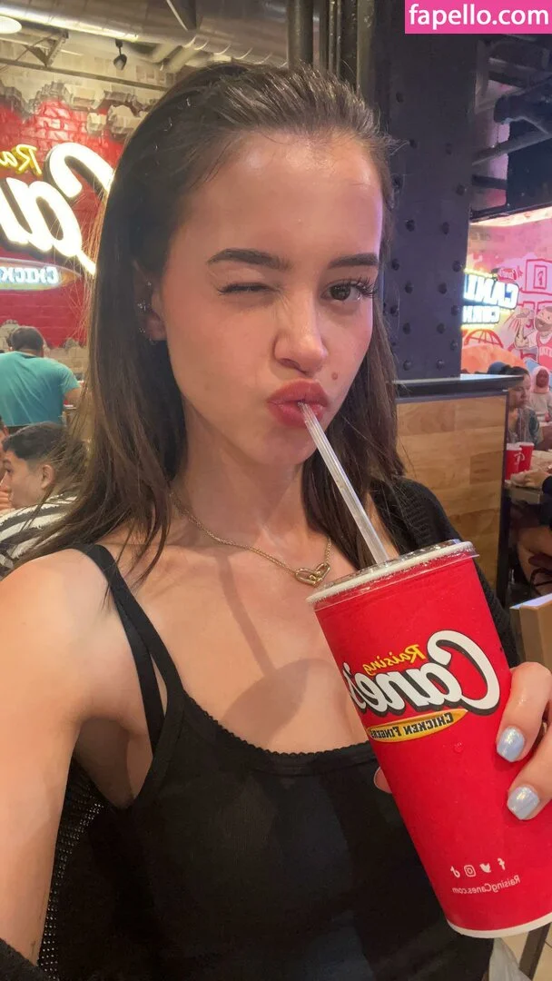 Itzel25_ Onlyfans Photo Gallery 