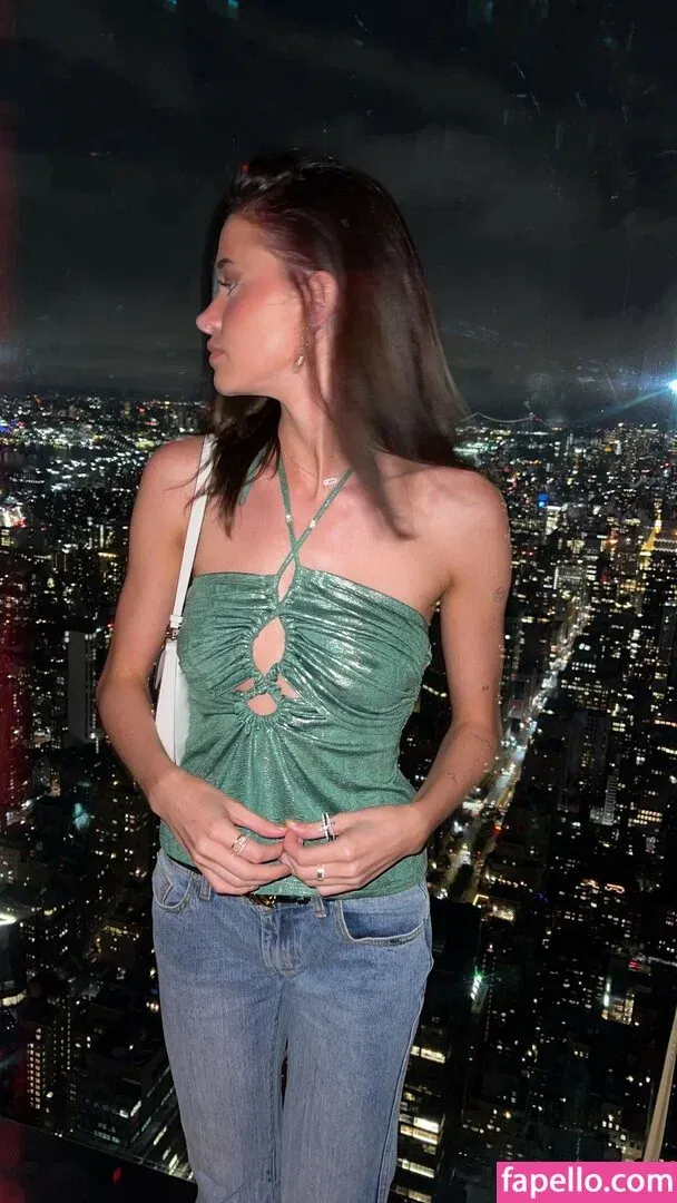 Itzel25_ Onlyfans Photo Gallery 