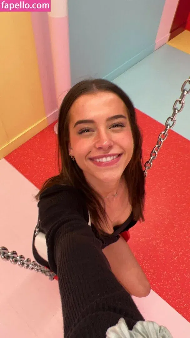 Itzel25_ Onlyfans Photo Gallery 