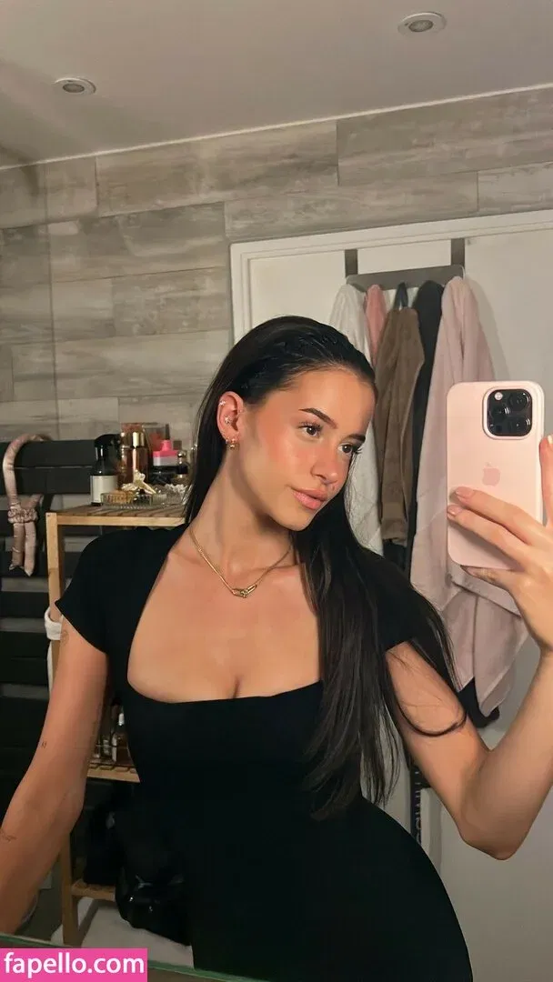 Itzel25_ Onlyfans Photo Gallery 