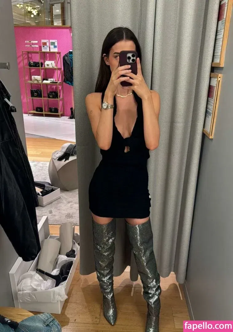 Itzel25_ Onlyfans Photo Gallery 