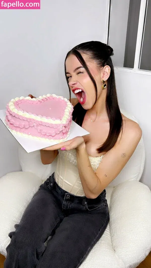 Itzel25_ Onlyfans Photo Gallery 