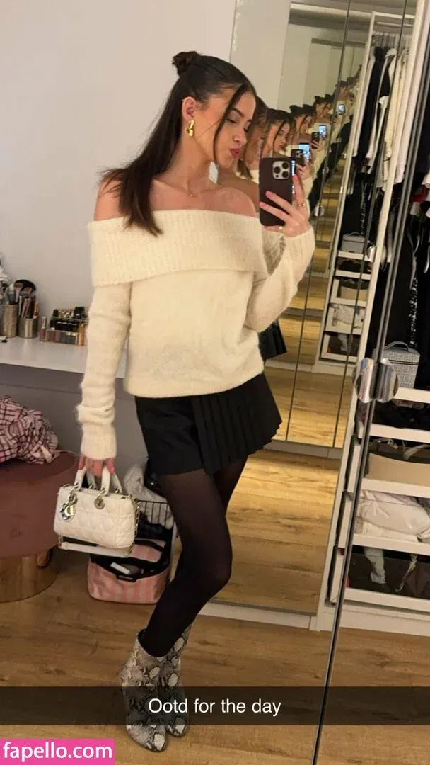 Itzel25_ Onlyfans Photo Gallery 