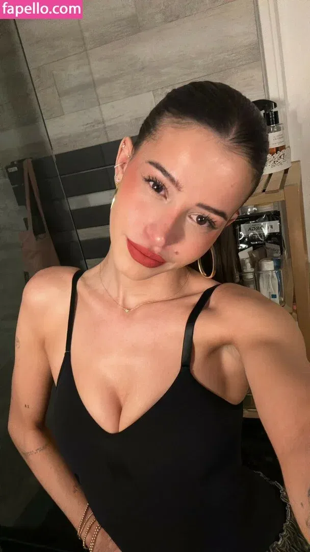 Itzel25_ Onlyfans Photo Gallery 