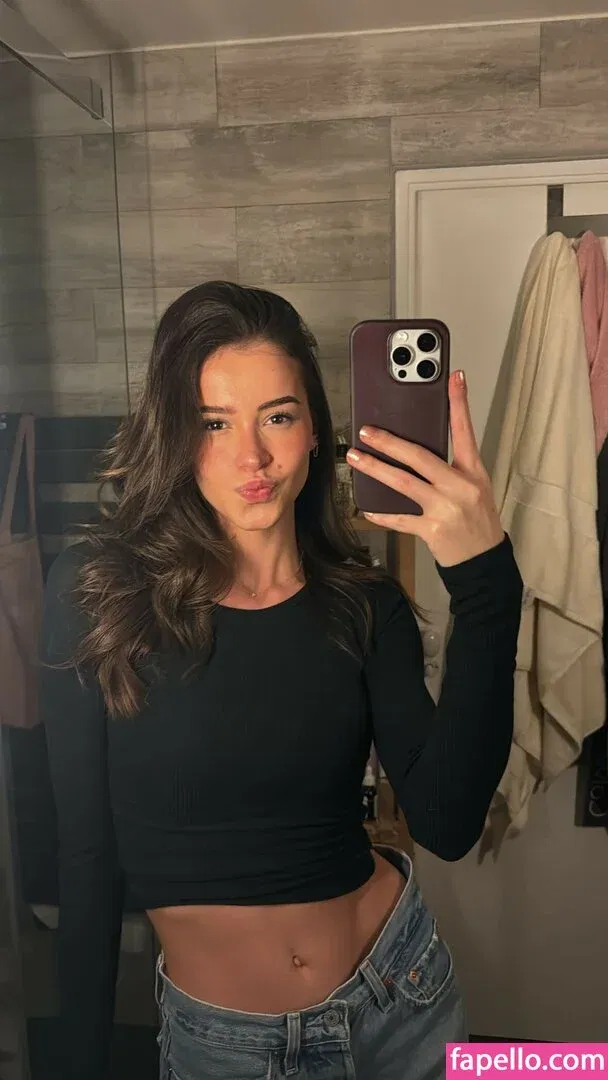 Itzel25_ Onlyfans Photo Gallery 