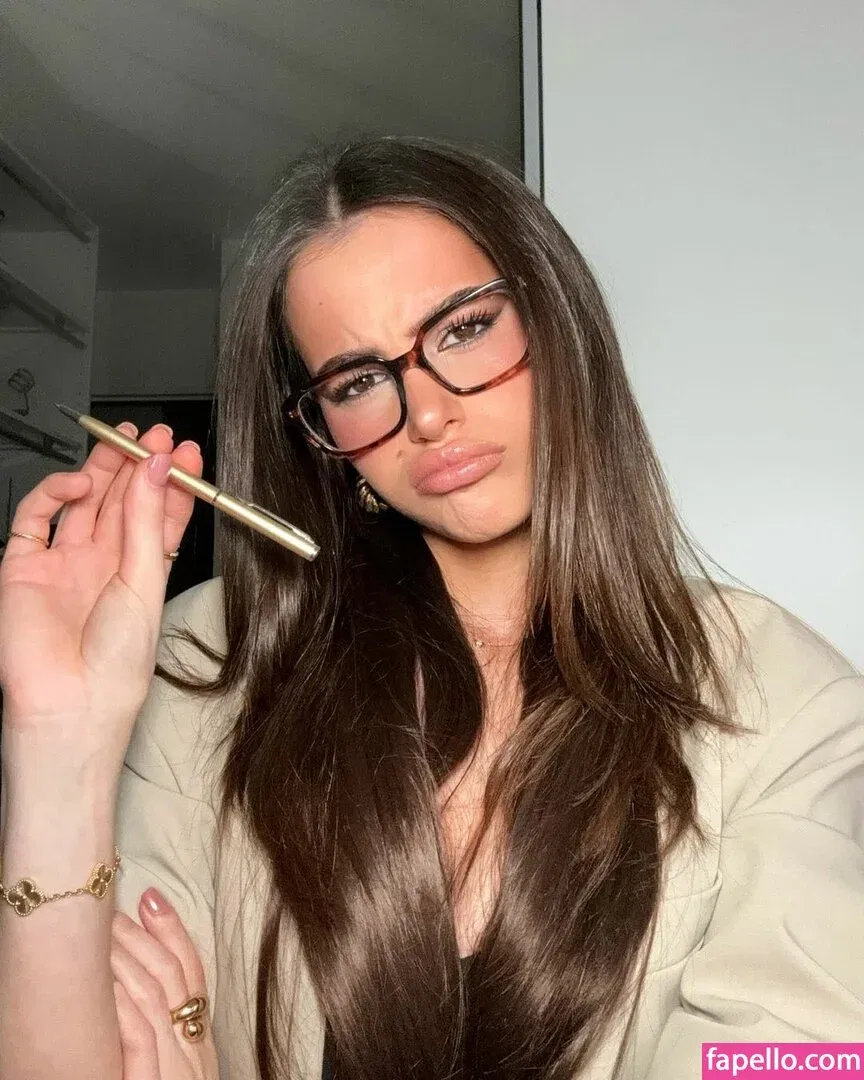 Itzel25_ Onlyfans Photo Gallery 