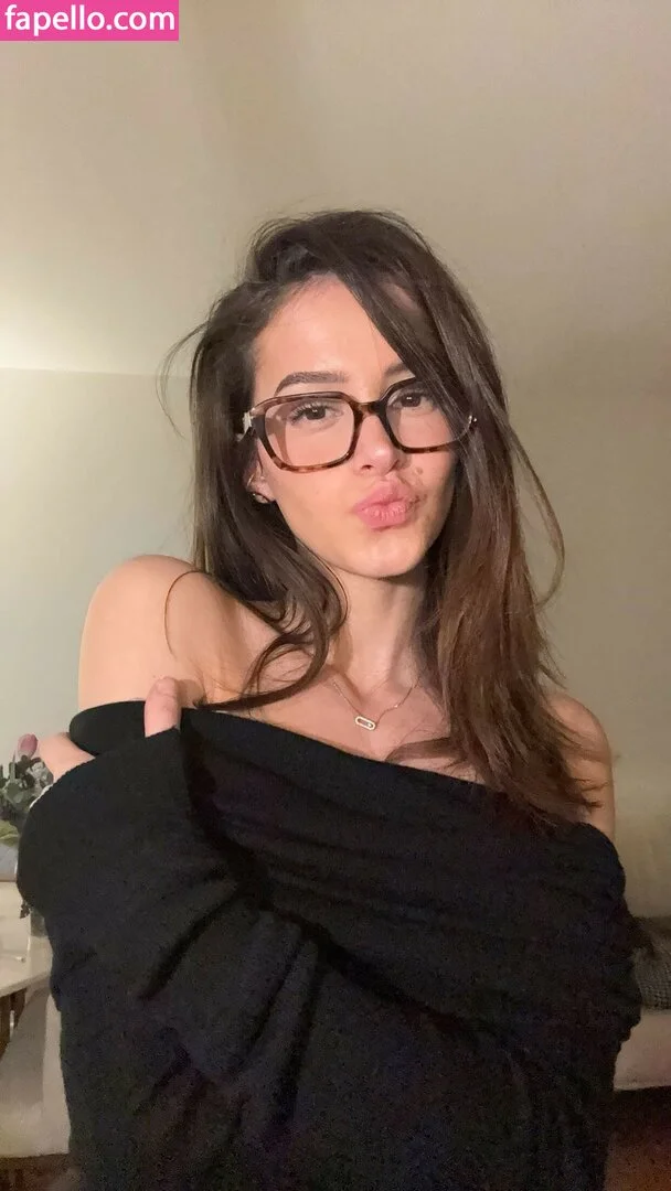 Itzel25_ Onlyfans Photo Gallery 