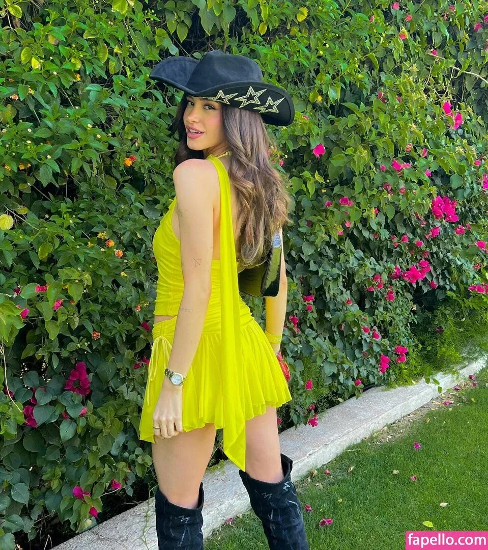 Itzel25_ Onlyfans Photo Gallery 