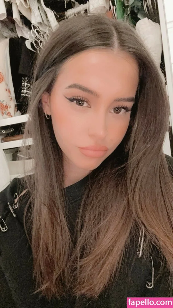 Itzel25_ Onlyfans Photo Gallery 