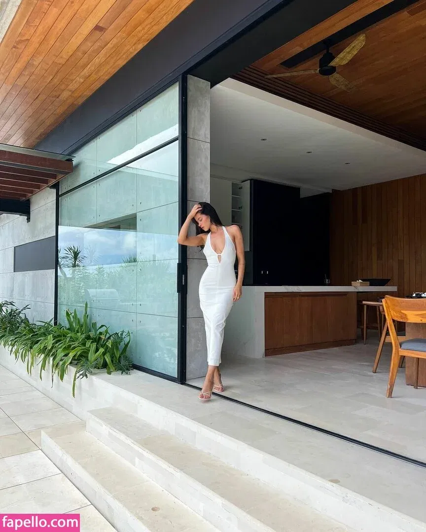 Itzel25_ Onlyfans Photo Gallery 