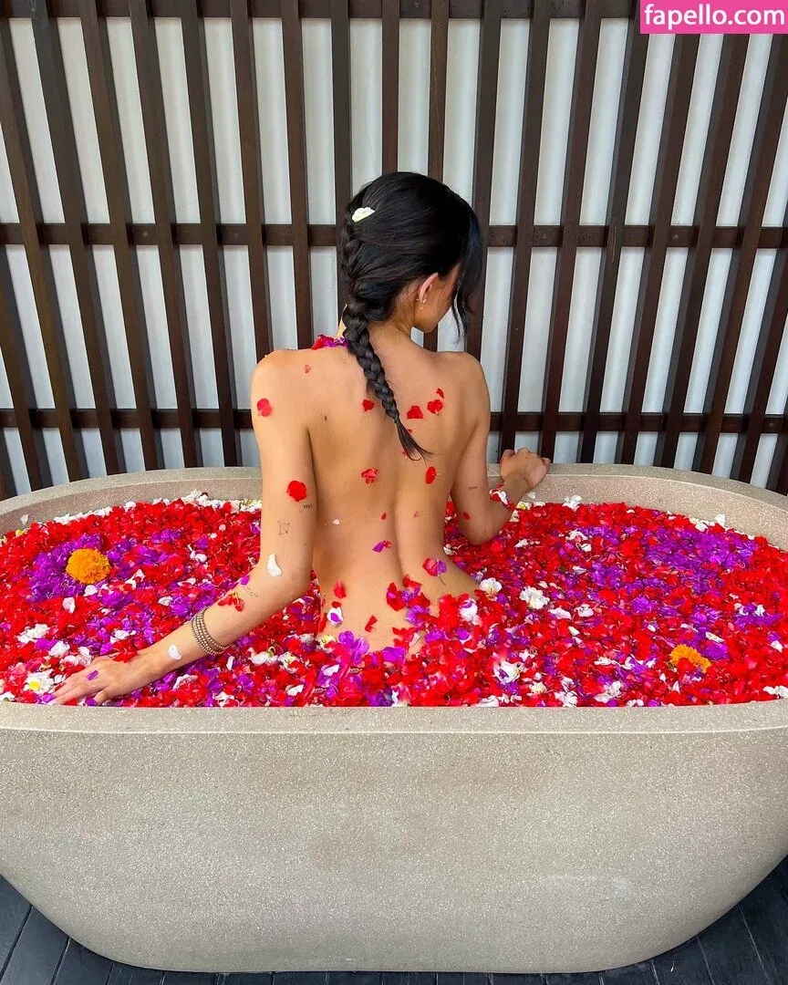 Itzel25_ Onlyfans Photo Gallery 