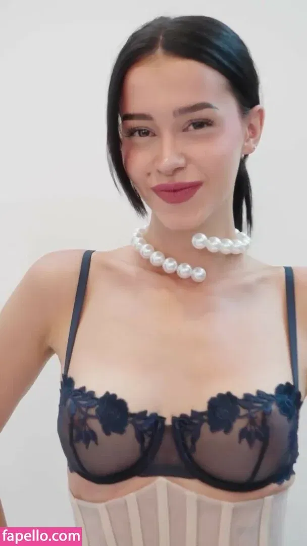 Itzel25_ Onlyfans Photo Gallery 