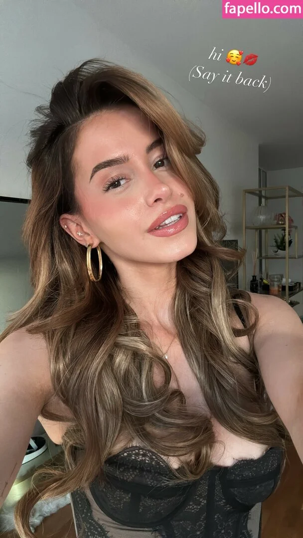 Itzel25_ Onlyfans Photo Gallery 