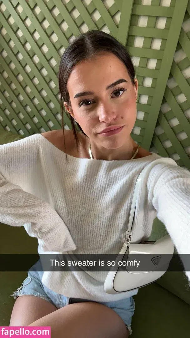 Itzel25_ Onlyfans Photo Gallery 