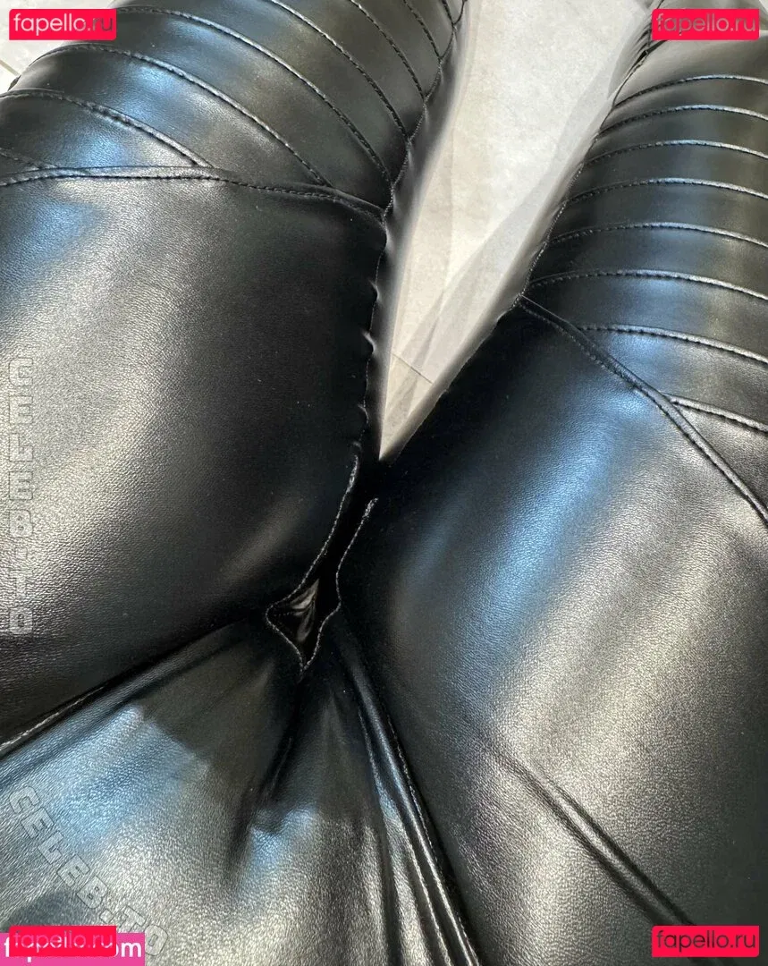 Feliz R. Nicole Onlyfans Photo Gallery 