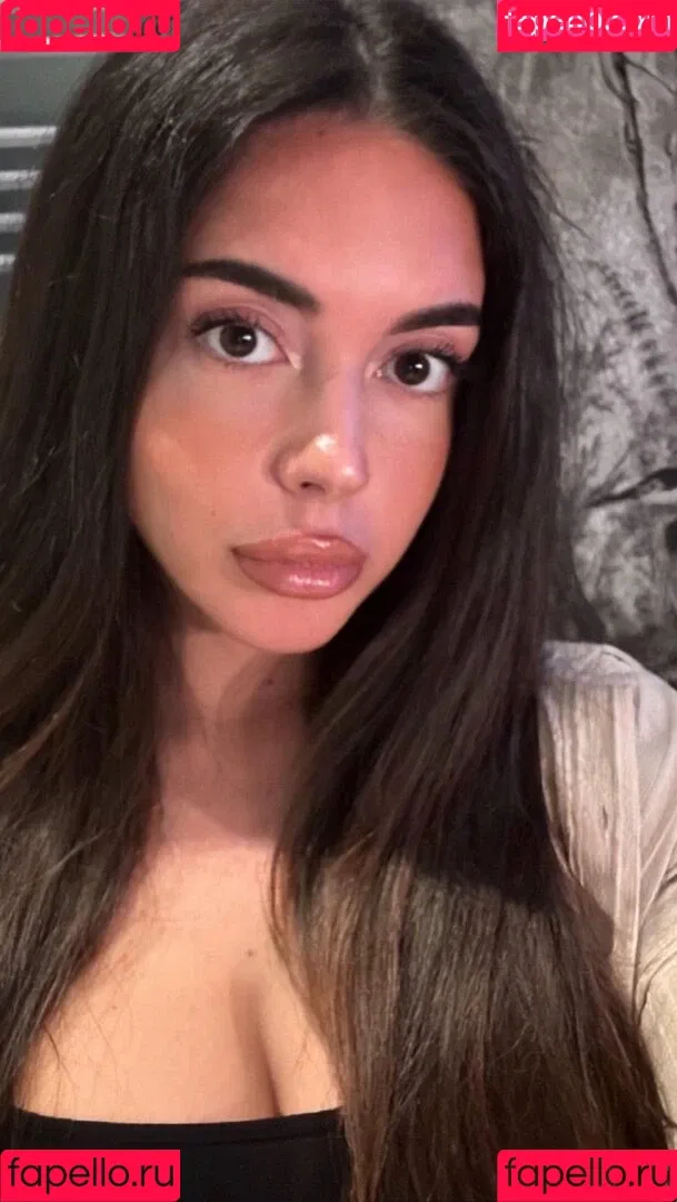 Lya Aylin Onlyfans Photo Gallery 