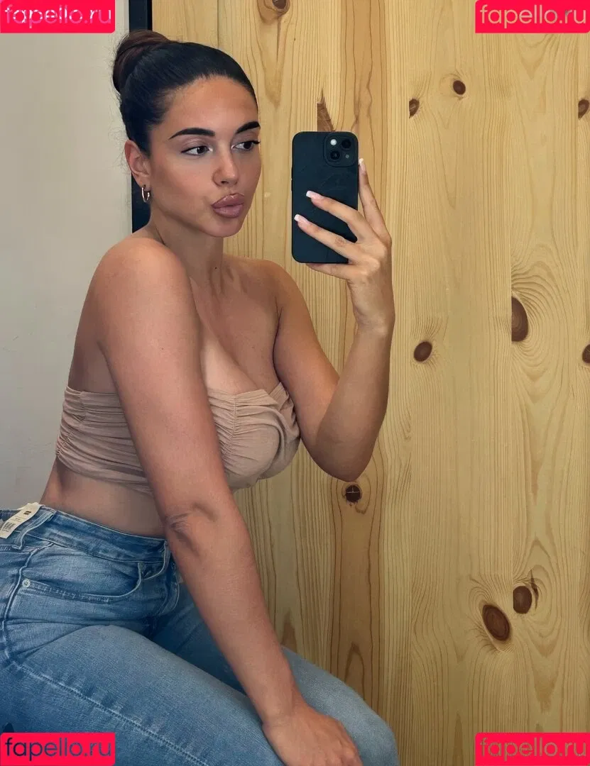 Lya Aylin Onlyfans Photo Gallery 