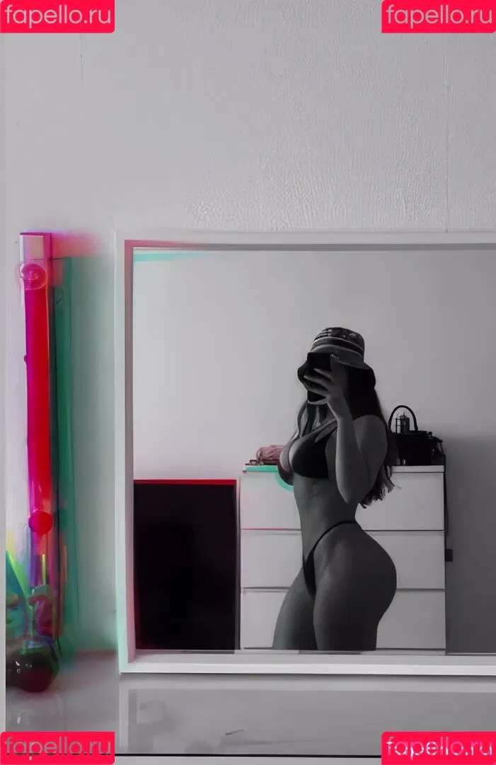 Lya Aylin Onlyfans Photo Gallery 