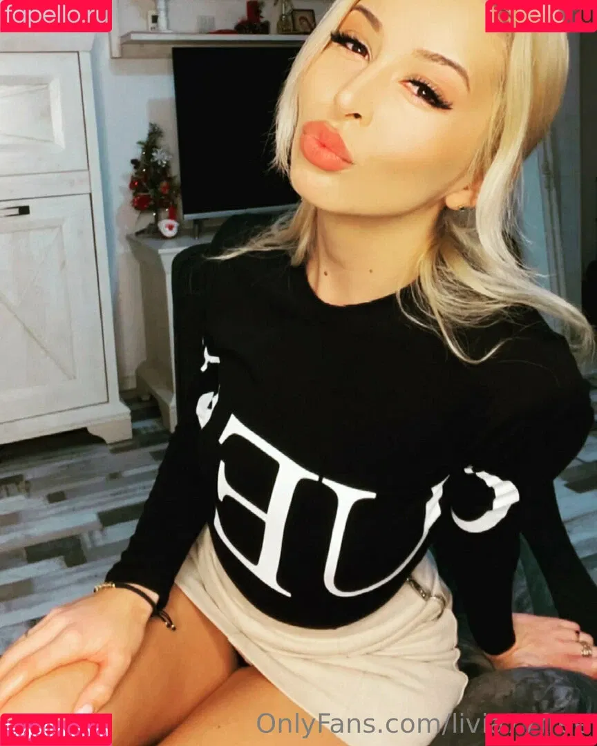 livia77free Onlyfans Photo Gallery 