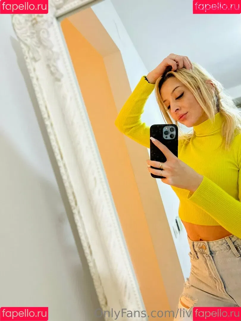livia77free Onlyfans Photo Gallery 