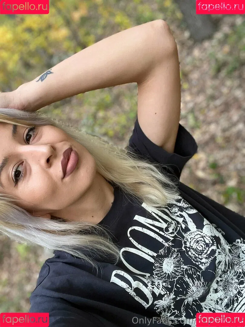 livia77free Onlyfans Photo Gallery 