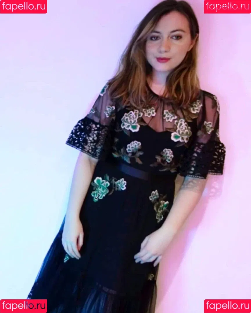 React GirlsYT Onlyfans Photo Gallery 