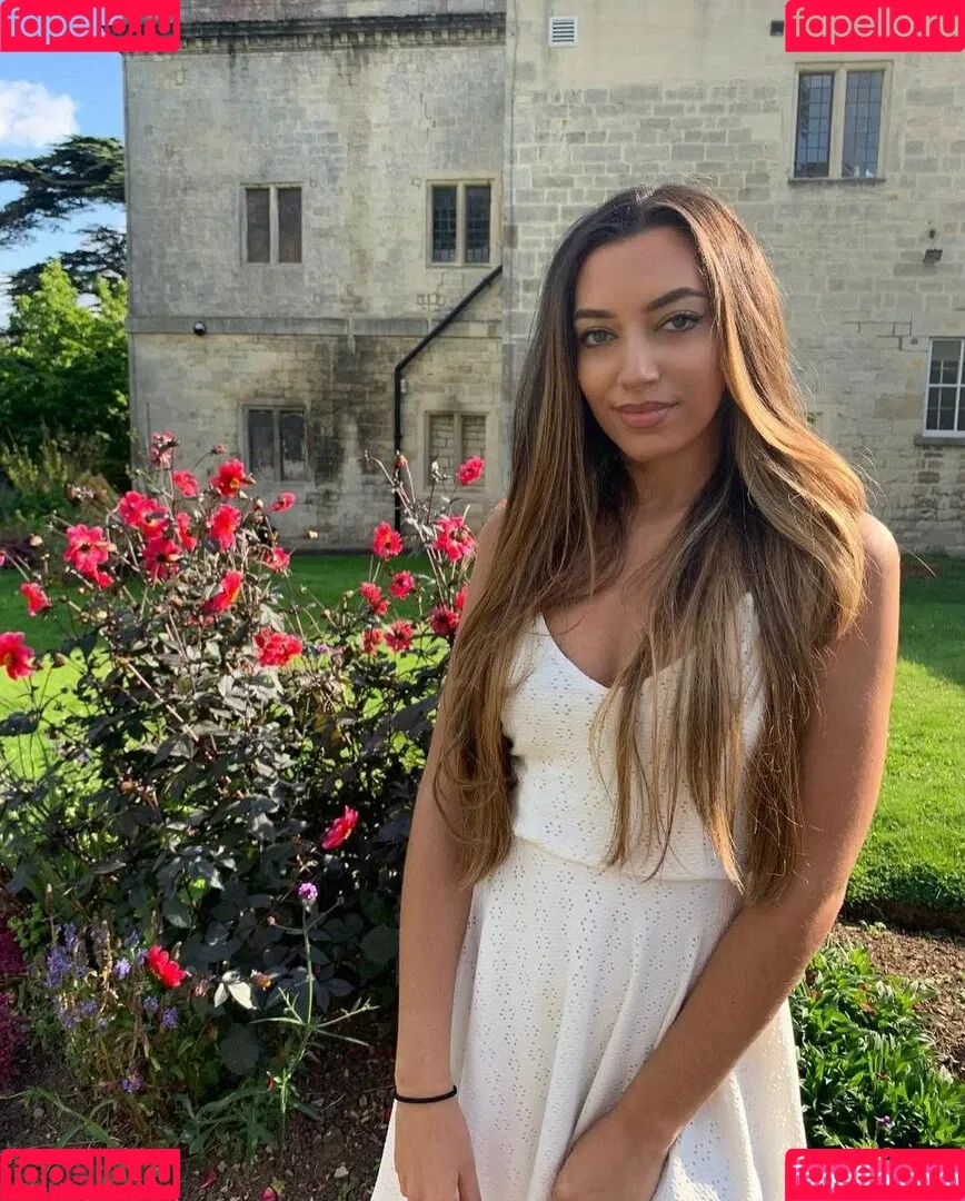 React GirlsYT Onlyfans Photo Gallery 