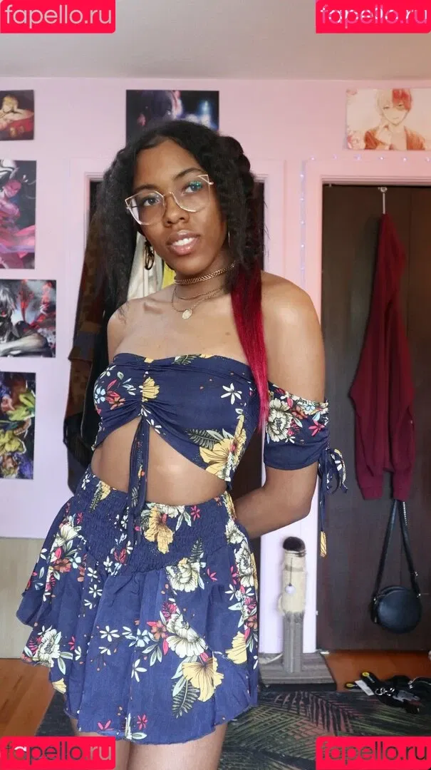 React GirlsYT Onlyfans Photo Gallery 