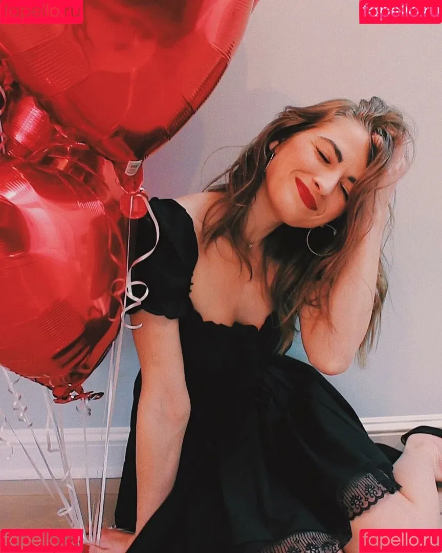 React GirlsYT Onlyfans Photo Gallery 
