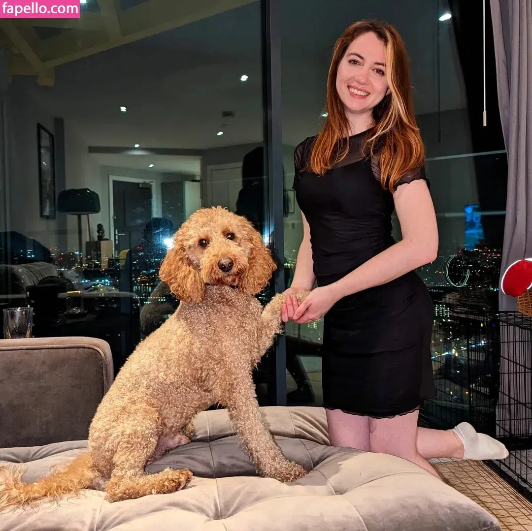 React GirlsYT Onlyfans Photo Gallery 